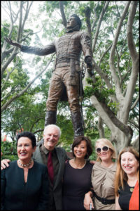 "Lachlan Macquarie" Clover Moore, Terrance Plowright, Kathleen Ng, Bridget Smyth and Monica Barone in front of the sculpture at the unveiling